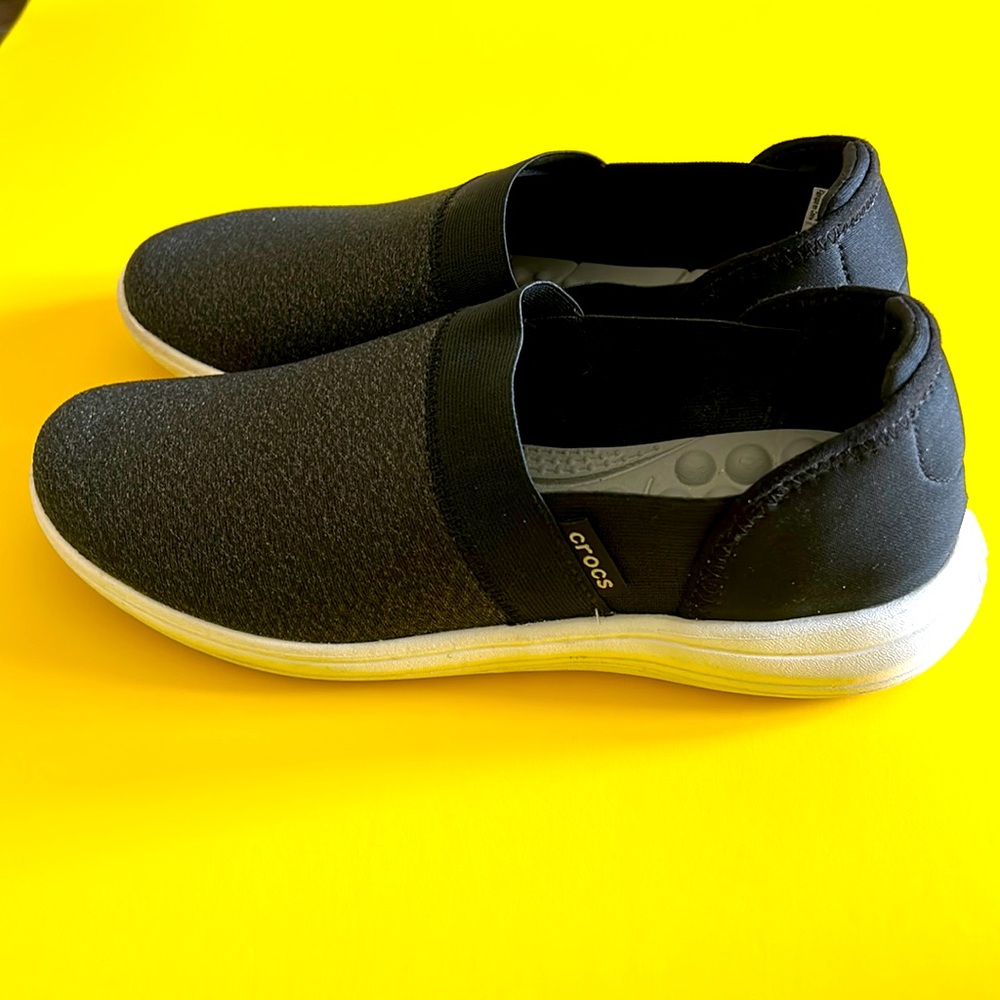 Reviva by Crocs